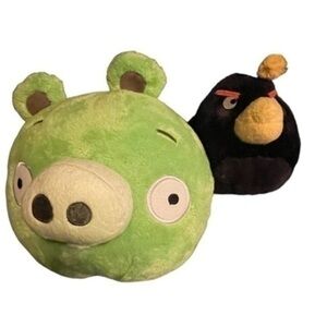 Angry Birds Plush Stuffed Animal Green Pig 7”. Black Bomb Bird 5”.  Lot of 2​​
